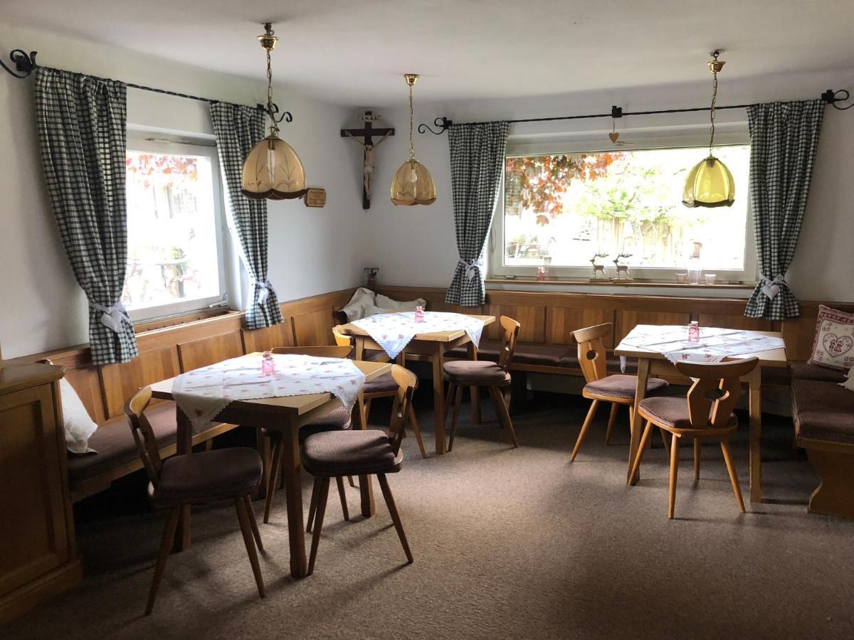 ホテル Haus Luise ヴェステンドルフ エクステリア 写真